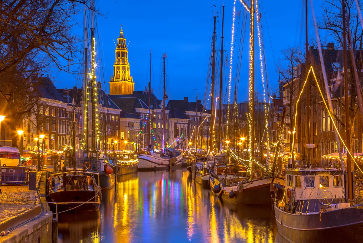 Ausflugsziel Groningen: Hafen am Abend