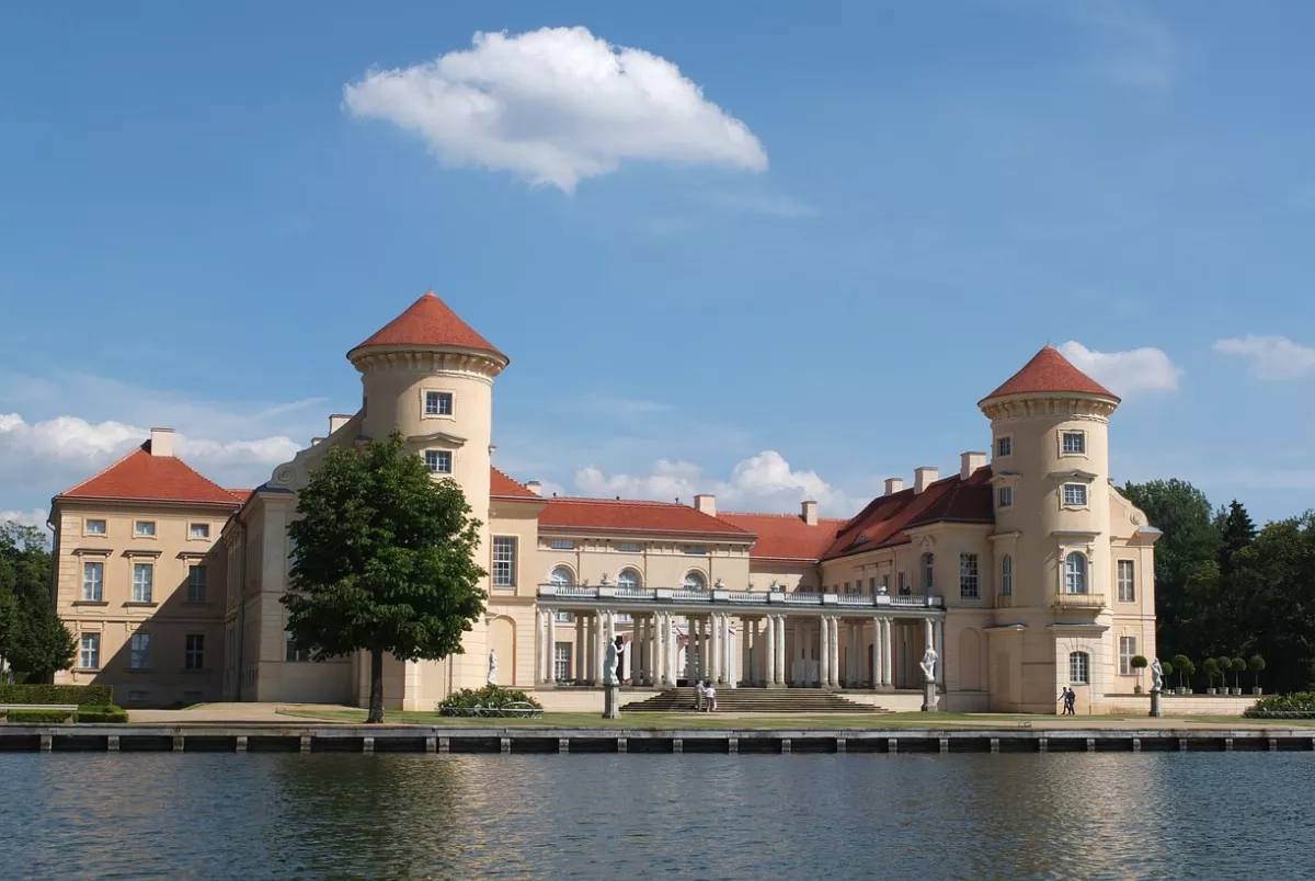 Sehenswürdigkeit Schloss Rheinbserg